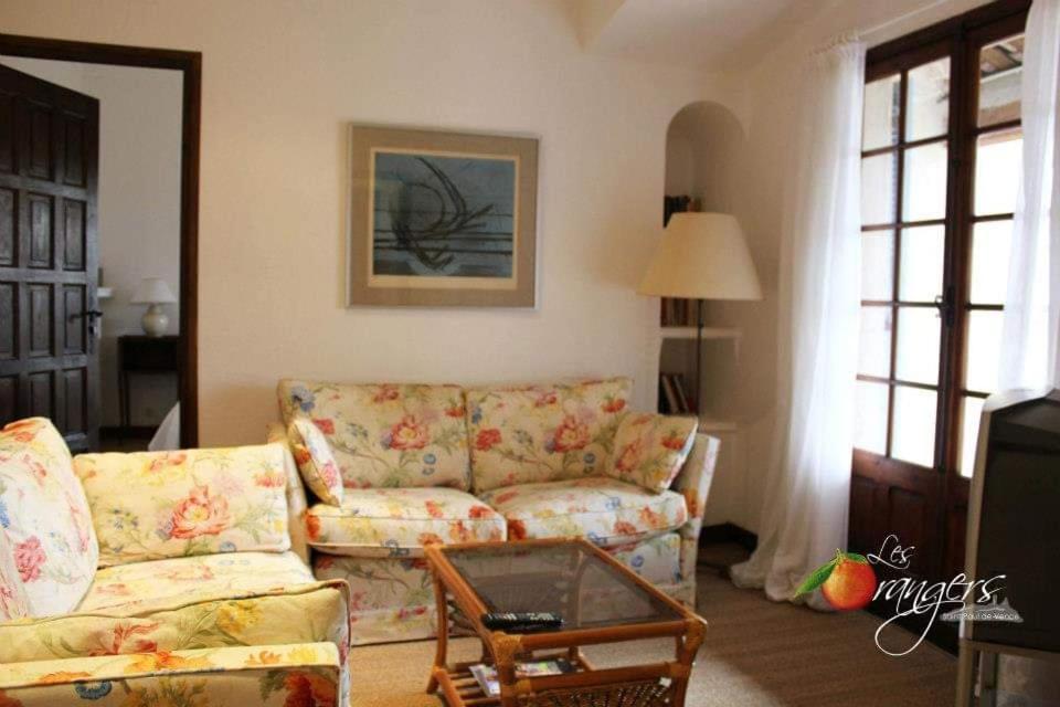Les Orangers Bed & Breakfast Saint Paul de Vence Exterior photo
