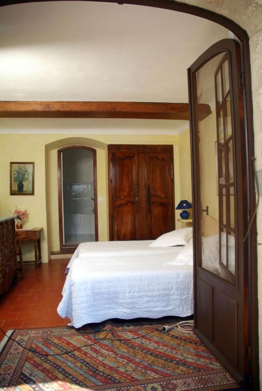 Les Orangers Bed & Breakfast Saint Paul de Vence Room photo
