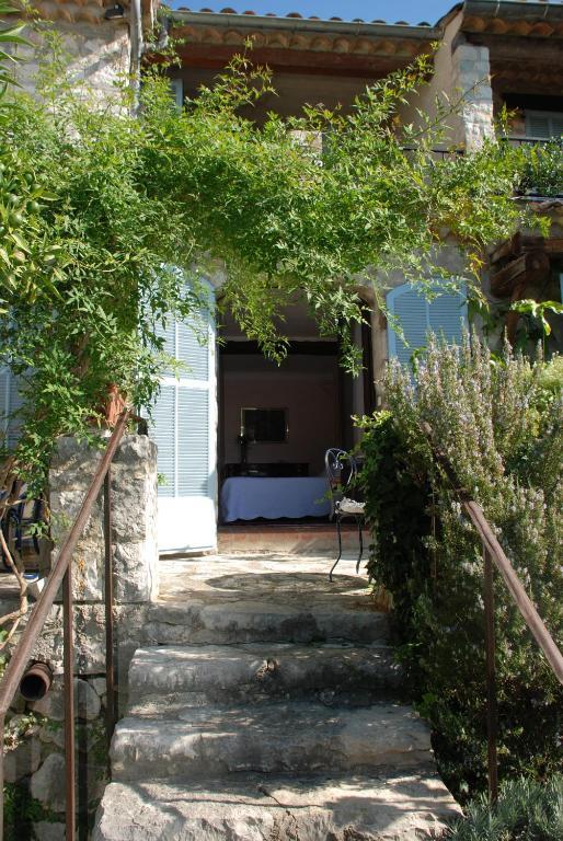 Les Orangers Bed & Breakfast Saint Paul de Vence Exterior photo