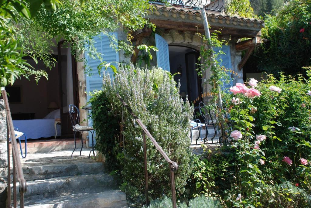 Les Orangers Bed & Breakfast Saint Paul de Vence Exterior photo
